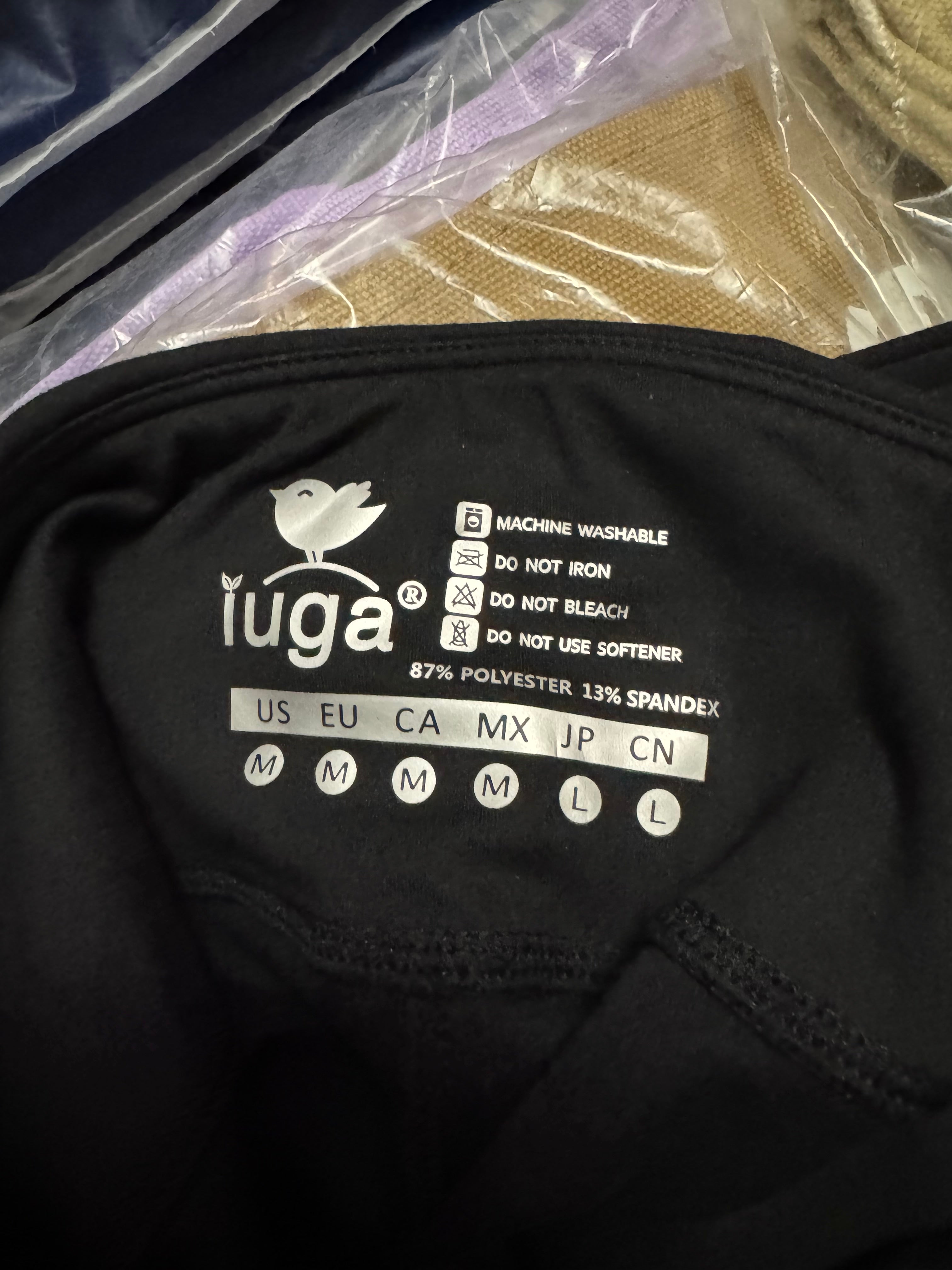 Size Medium IUGA Capri Leggings/Yoga Pants
