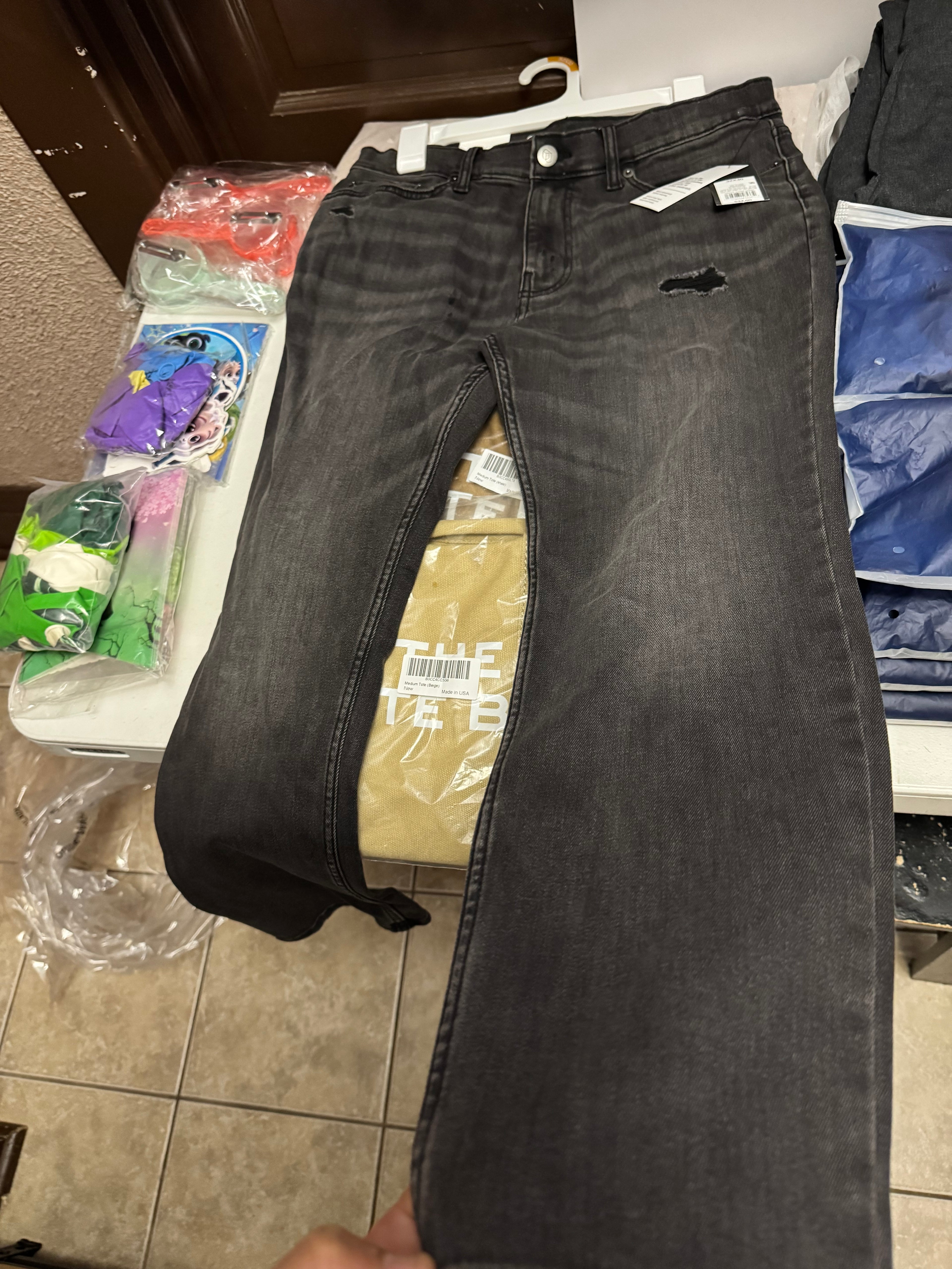 Brand New “Original Use”Size 32x30 Men’s slim taper Jeans
